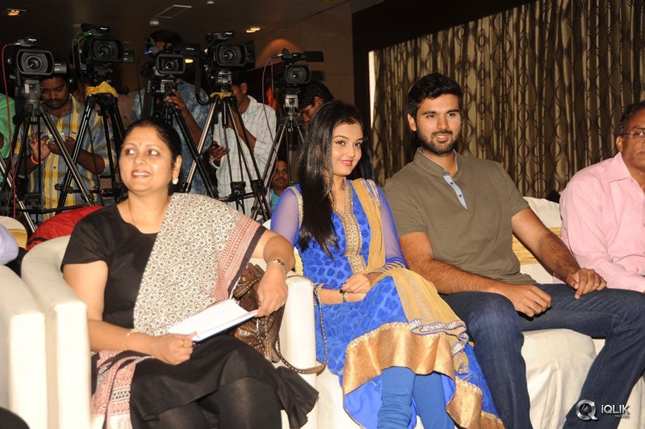 Basthi-Movie-Trailer-Launch